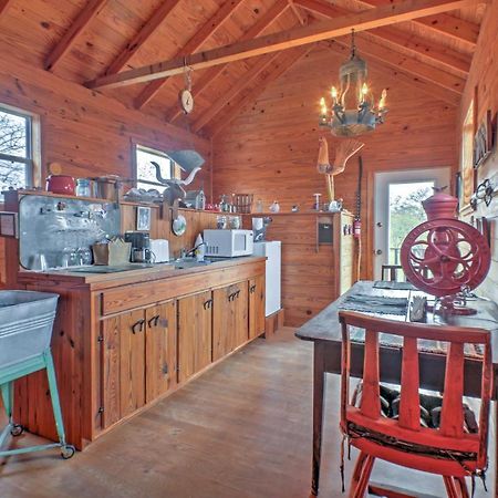 Вилла Ark Bunkhouse Fredericksburg Hideaway With Hot Tub Экстерьер фото