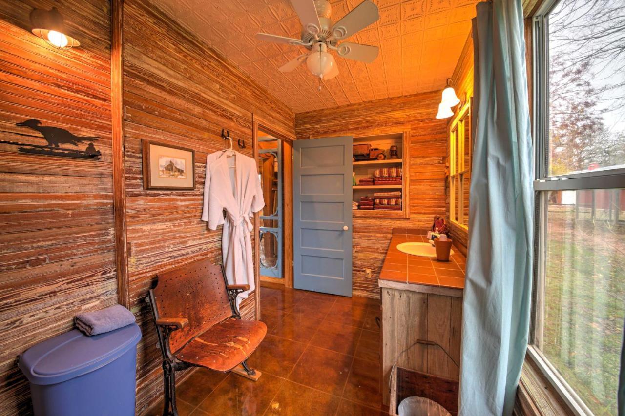 Вилла Ark Bunkhouse Fredericksburg Hideaway With Hot Tub Экстерьер фото