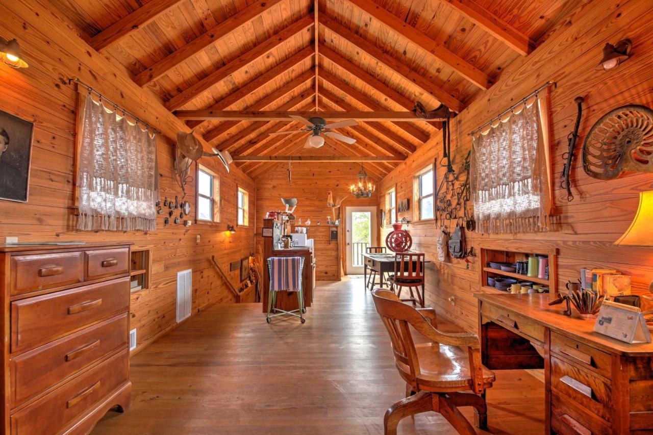 Вилла Ark Bunkhouse Fredericksburg Hideaway With Hot Tub Экстерьер фото