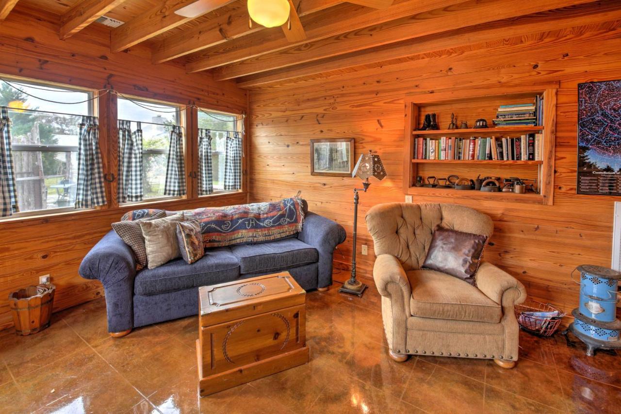 Вилла Ark Bunkhouse Fredericksburg Hideaway With Hot Tub Экстерьер фото